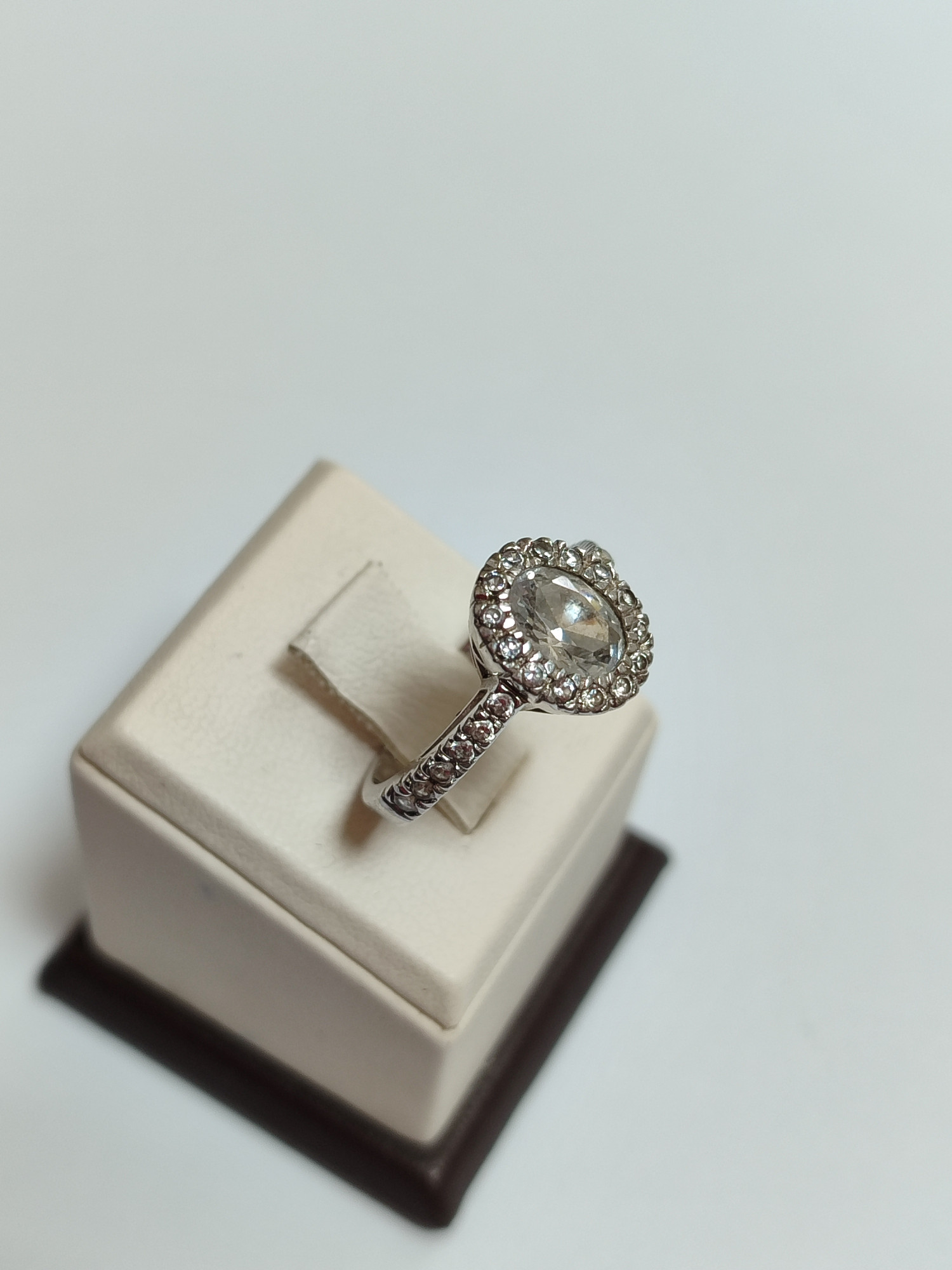 Серебряное кольцо с цирконием (33812024) 2