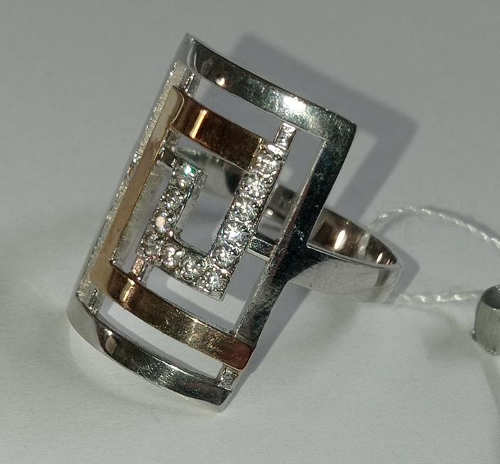 Серебряное кольцо с цирконием (13673695) 0
