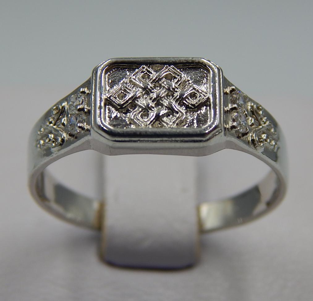 Серебряное кольцо с цирконием (33070803) 0