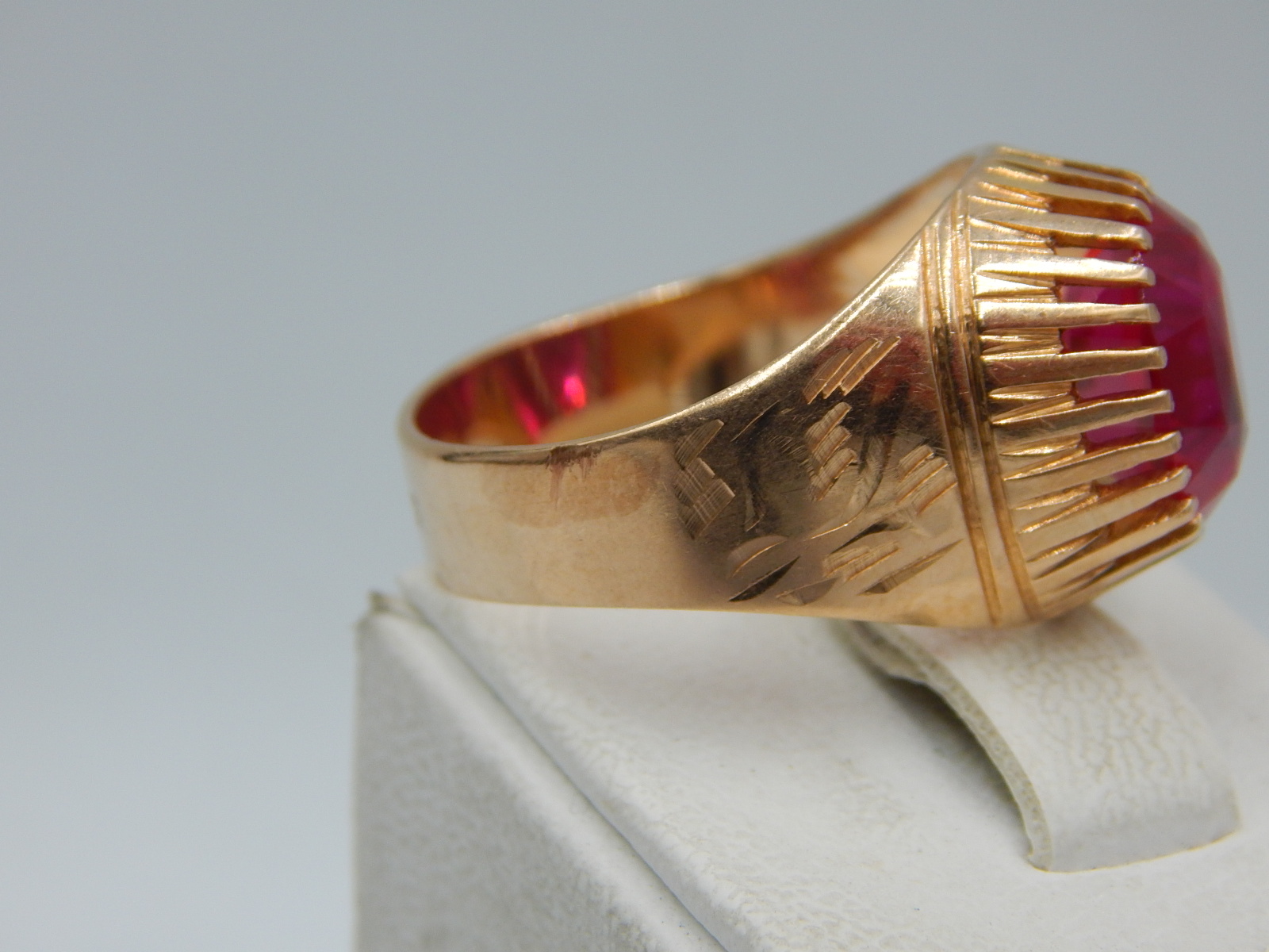 Кольцо из красного золота с корундом (28994060) 11