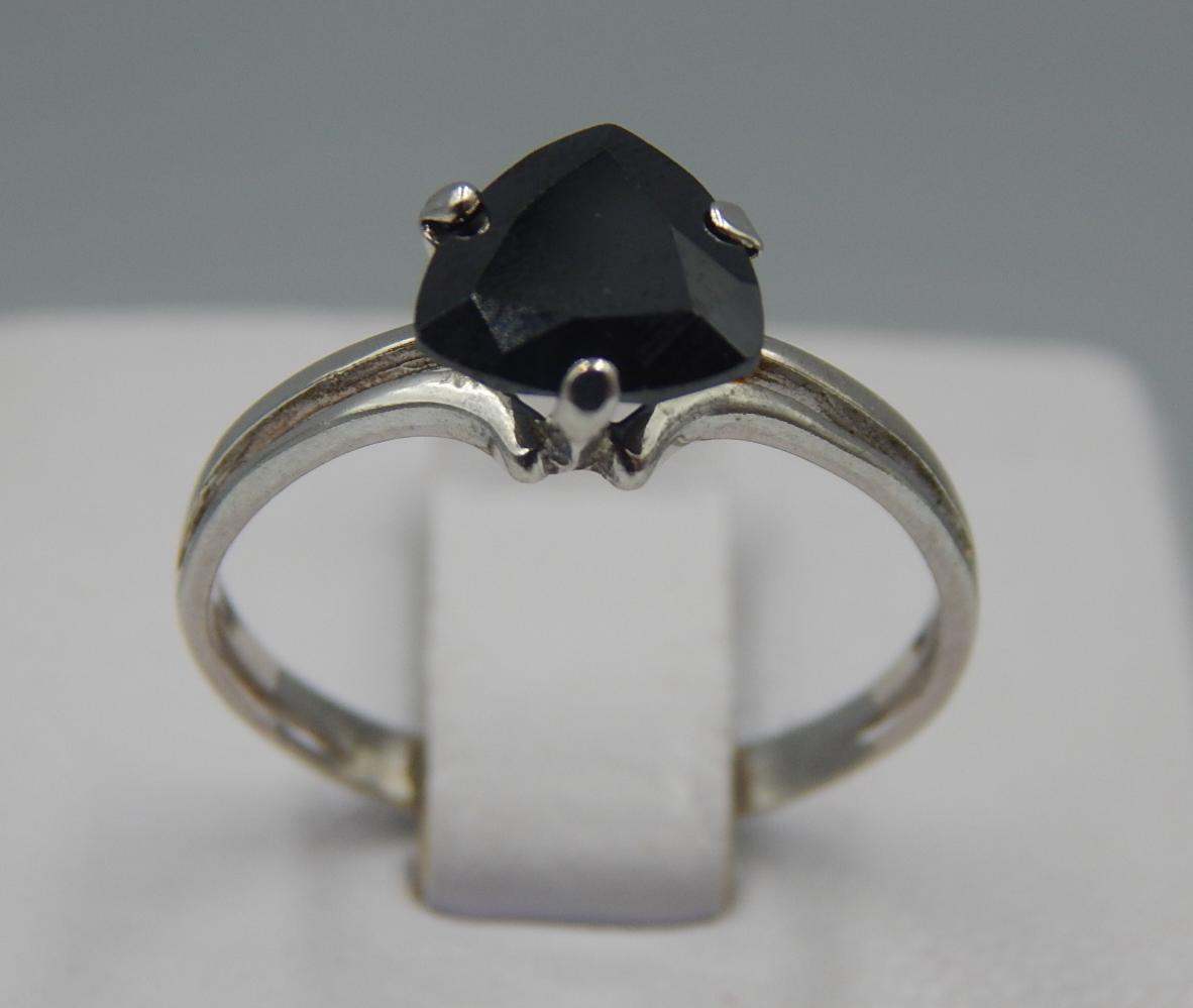 Серебряное кольцо с цирконием (33454167) 0