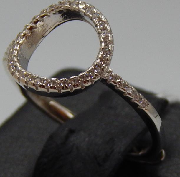 Серебряное кольцо с цирконием (30470031) 3