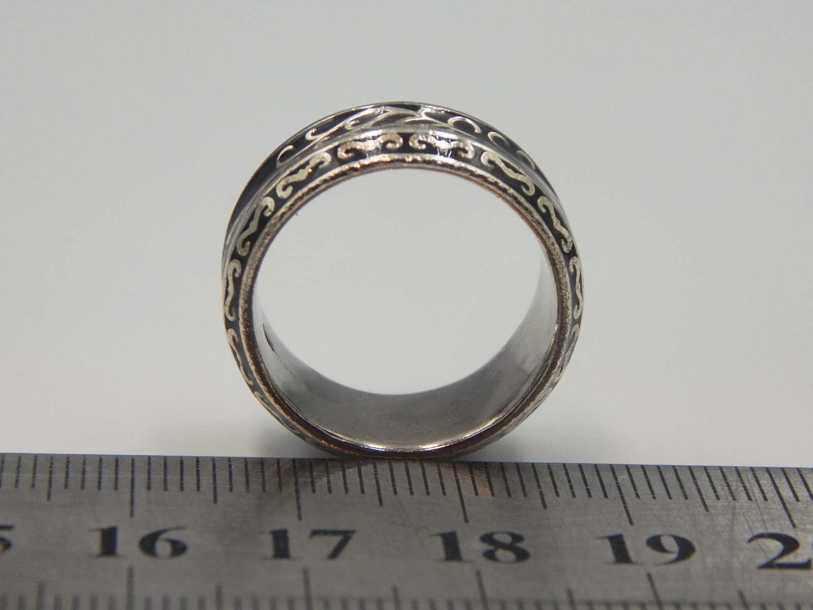 Серебряное кольцо с эмалью (33697347) 3