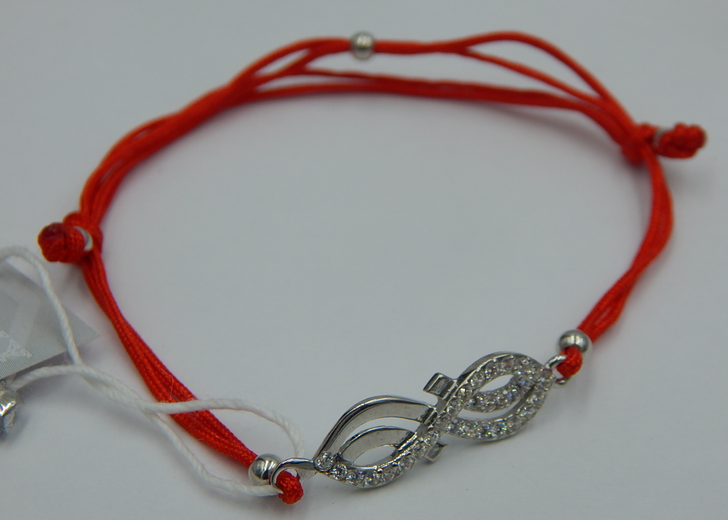 Браслет красная нить с серебряной вставкой и цирконием (30657468) 0