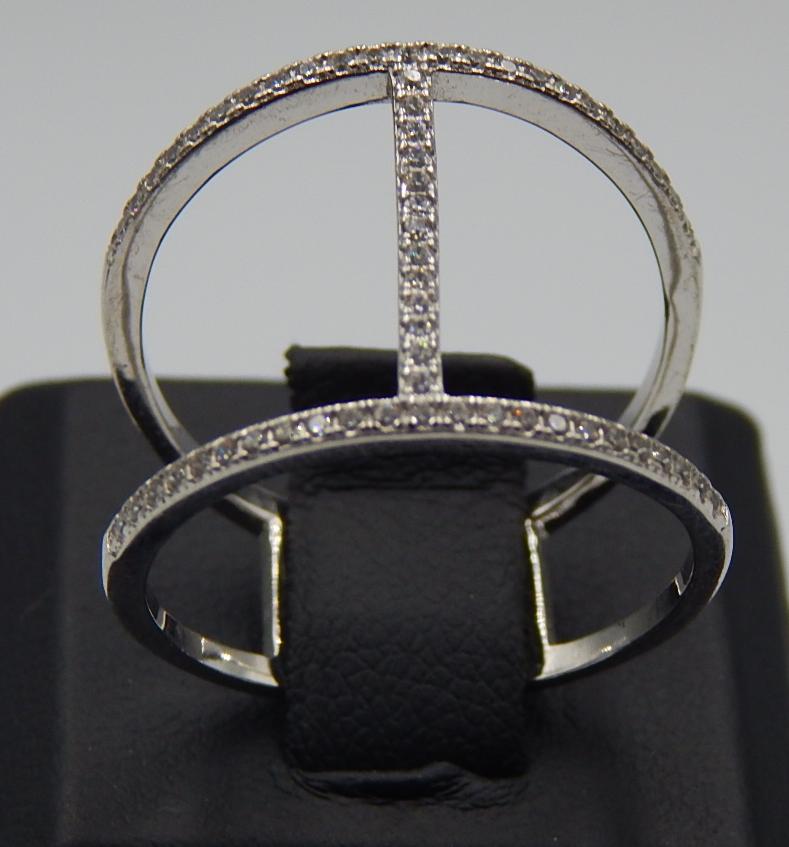 Серебряное кольцо с цирконием (32552599) 0