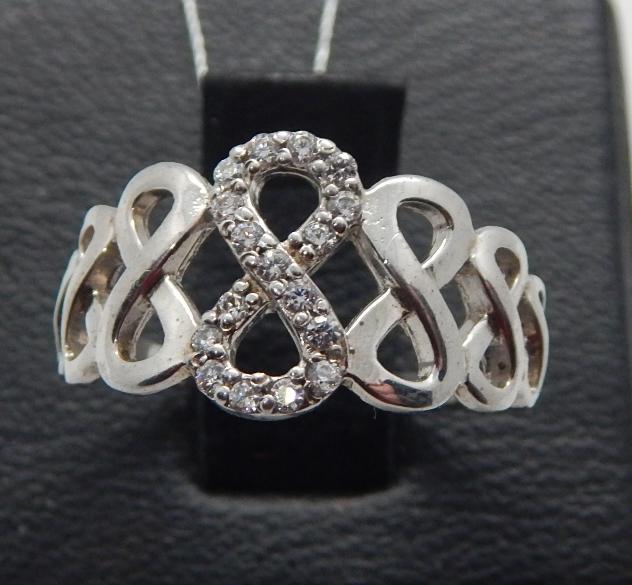 Серебряное кольцо с цирконием (30520039) 0