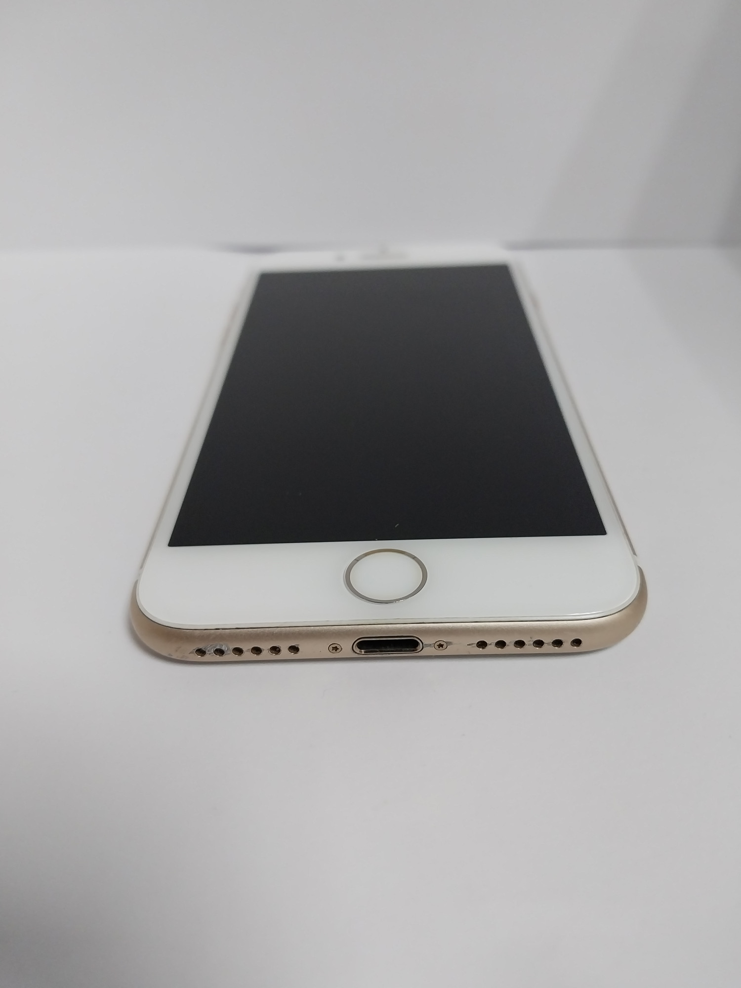 Apple iPhone 7 32Gb Gold 4