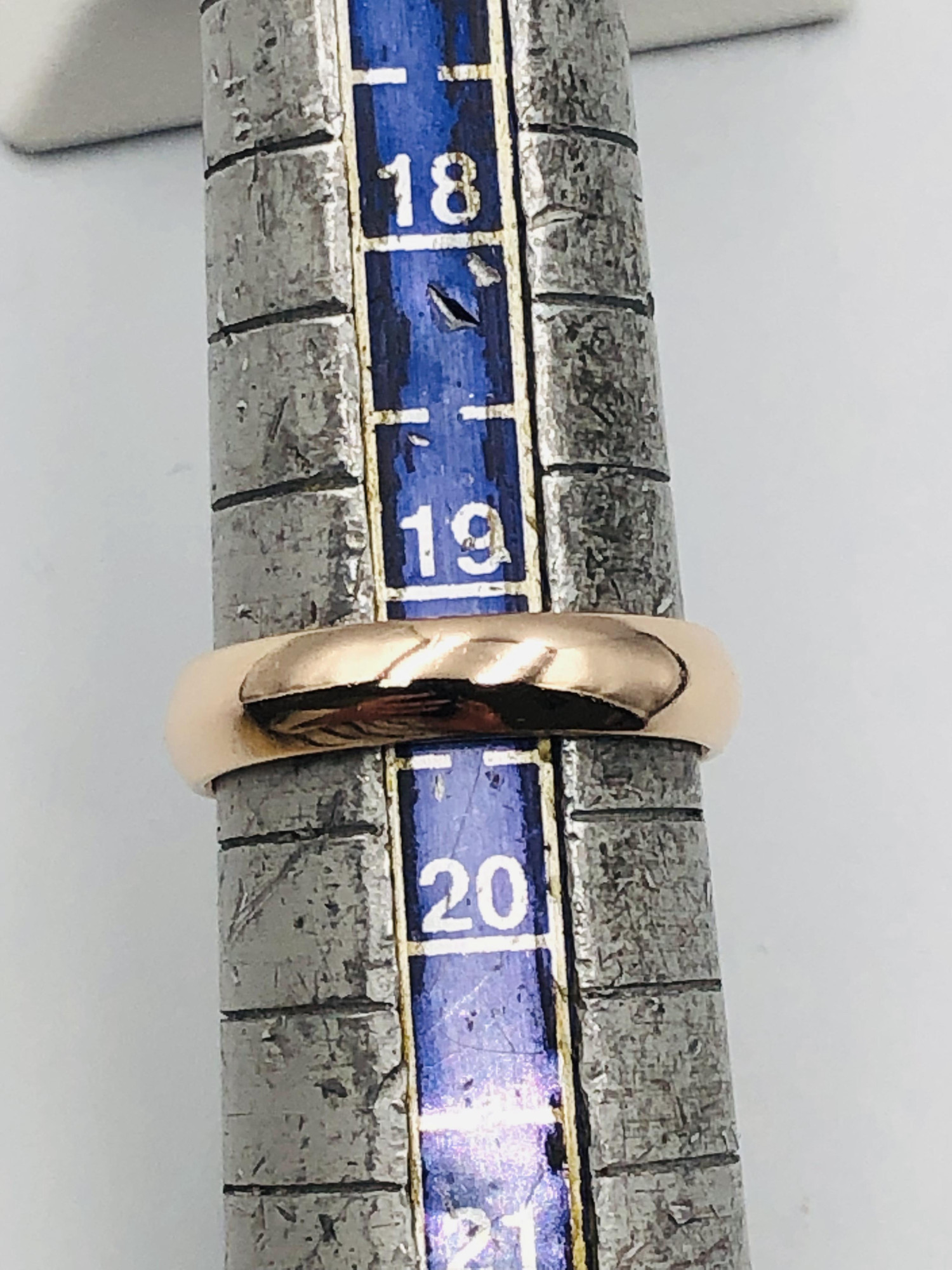 Обручальное кольцо из красного золота с цирконием (33615707) 2