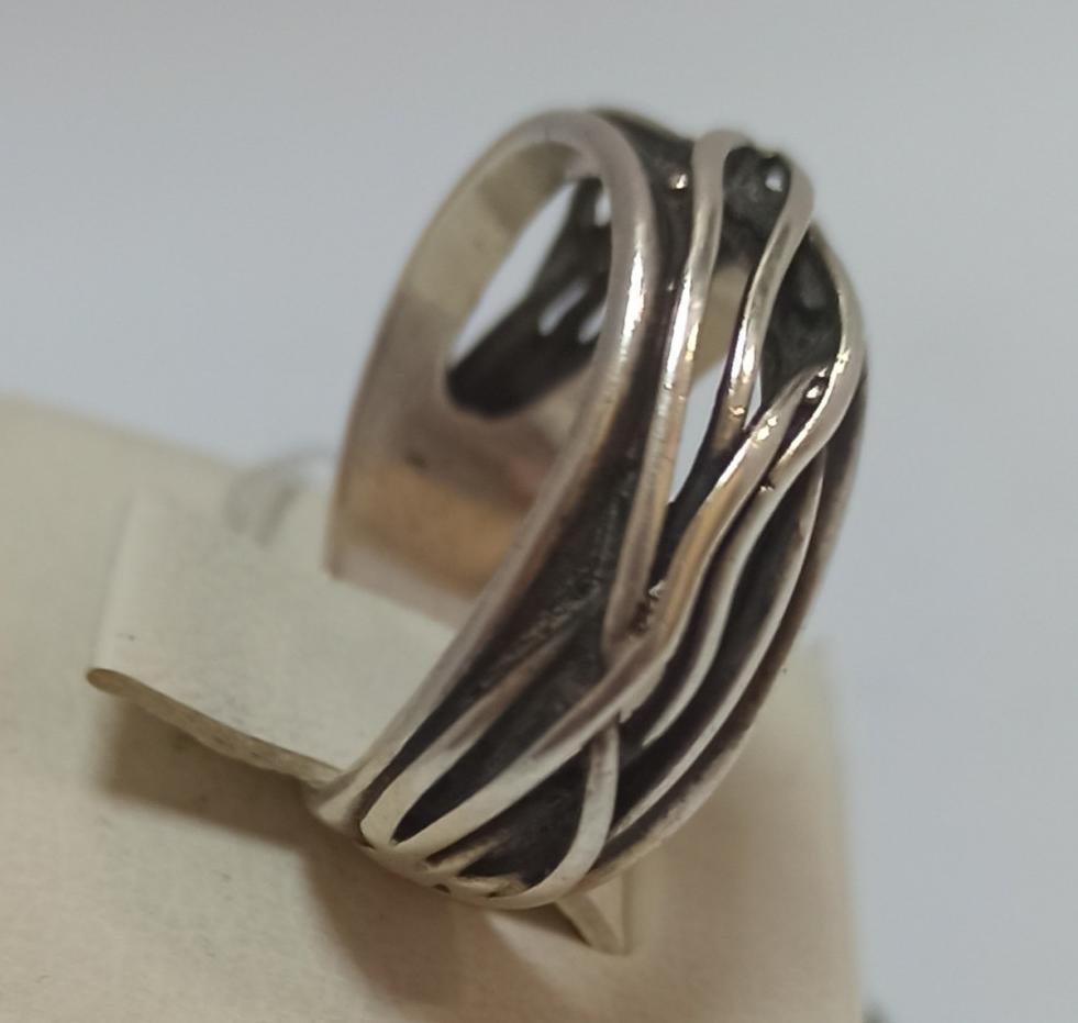 Серебряное кольцо (33482069) 1