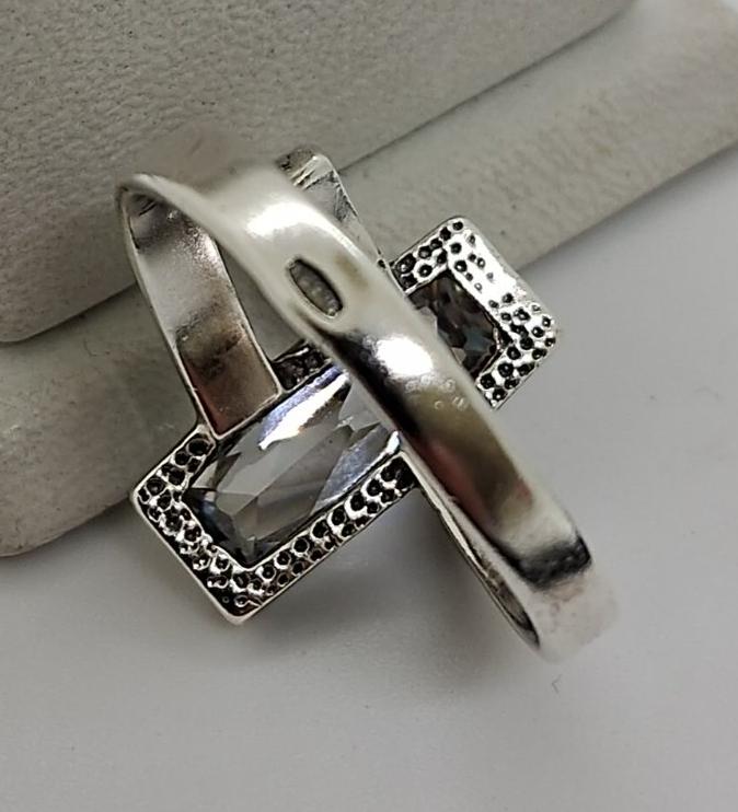 Серебряное кольцо с цирконием (32763572) 2
