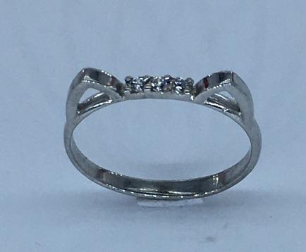 Серебряное кольцо с цирконием (30520077) 0