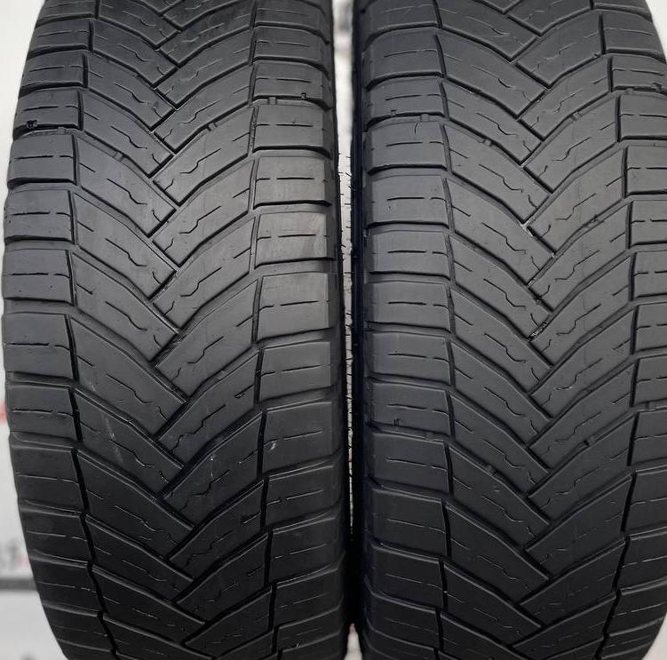 Всесезонные шины 215/70 R15C Michelin Agilis CrossClimate 4mm 2