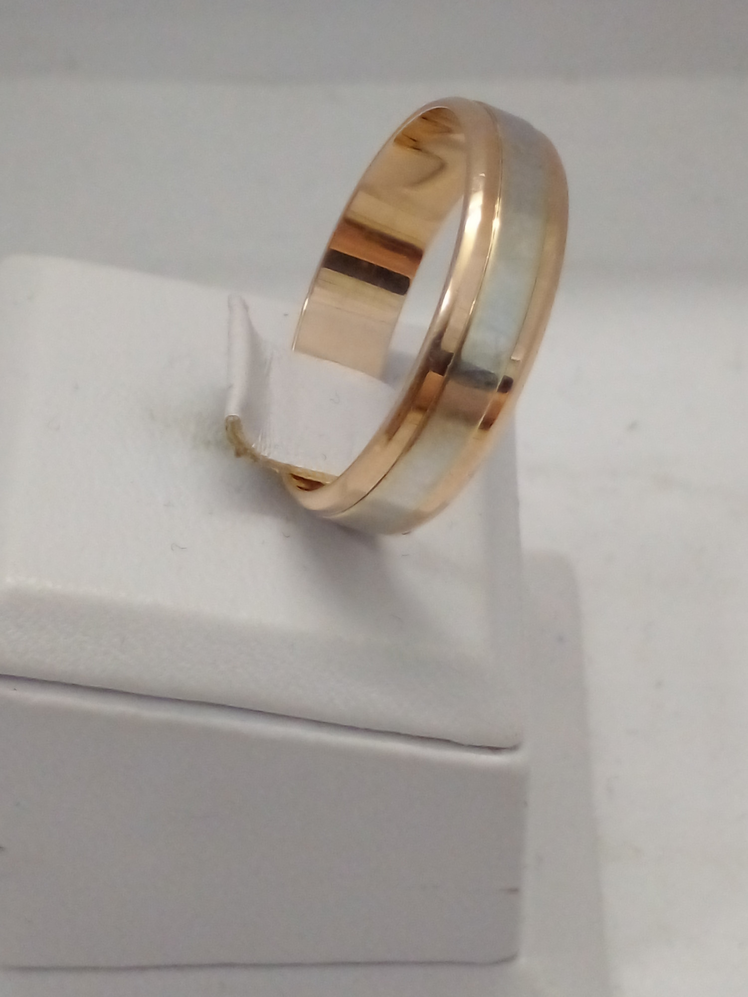 Обручальное кольцо из красного и белого золота (33324257) 1