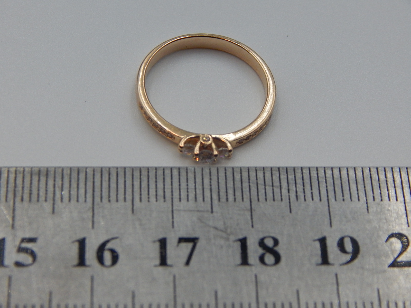 Кольцо из красного золота с цирконием (31491412)  5