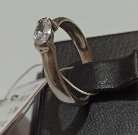 Серебряное кольцо с цирконием (30515176) 1