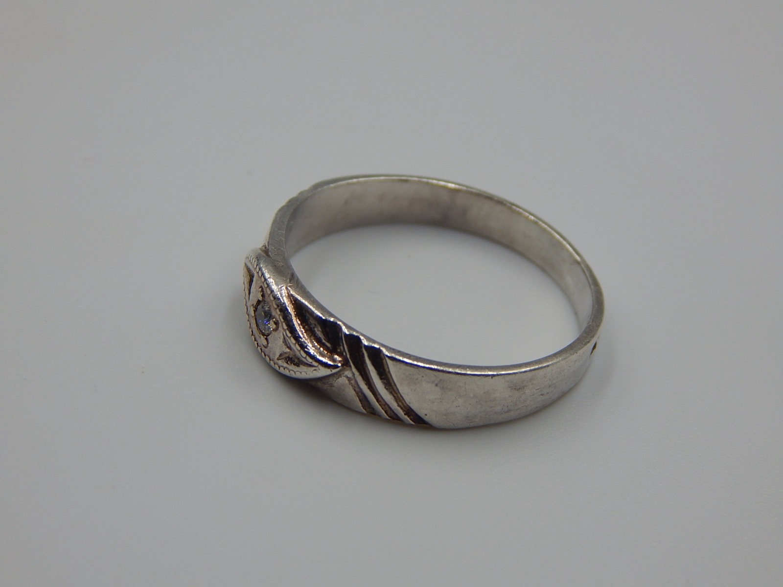 Серебряное кольцо с цирконием (33681006) 2