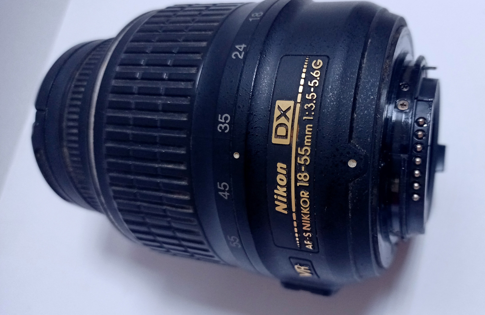 Об'єктив Nikon AF-S Nikkor 18-55mm 1/3.5-5.6 G 4