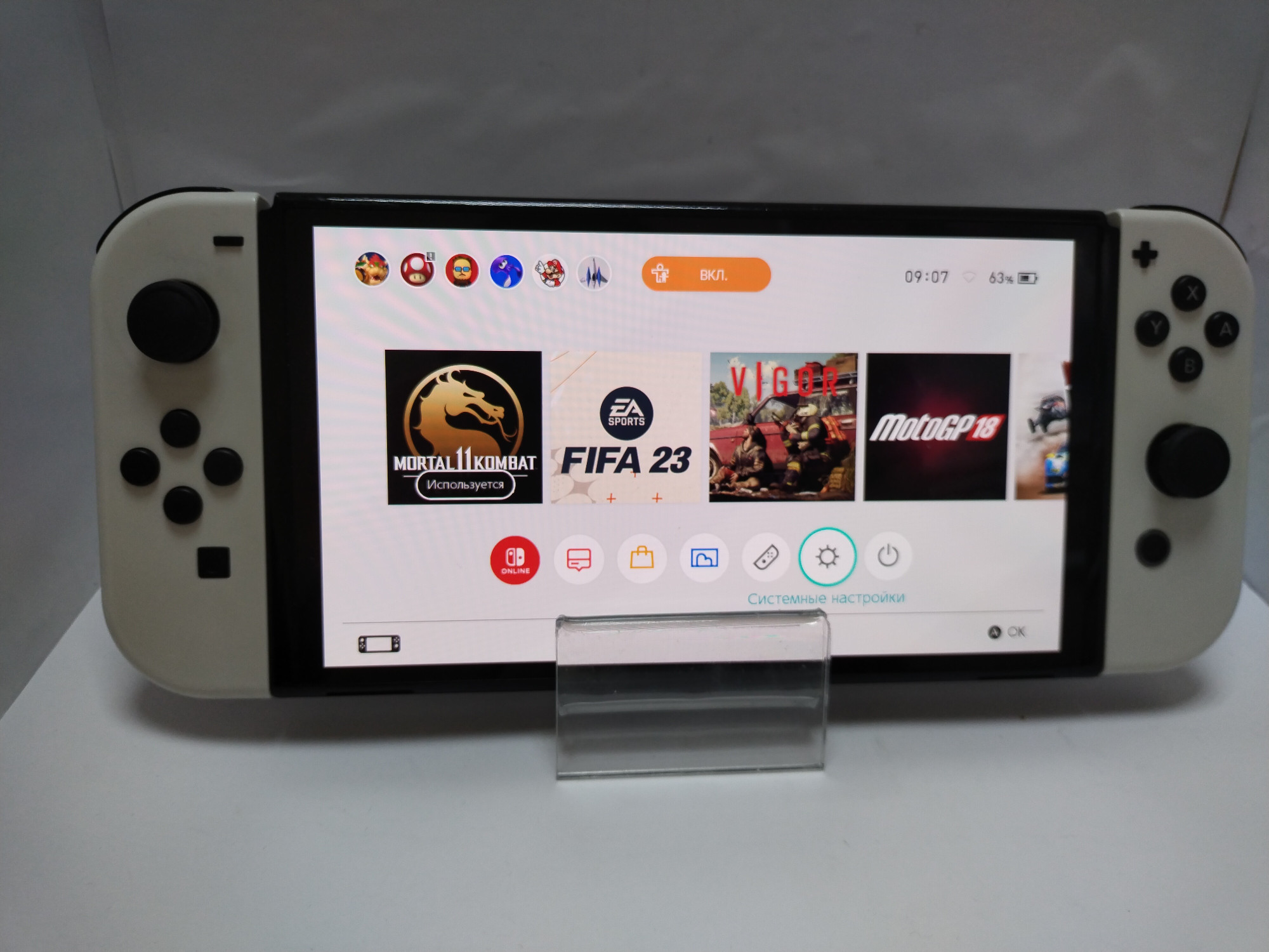 Портативная игровая приставка Nintendo Switch OLED 0