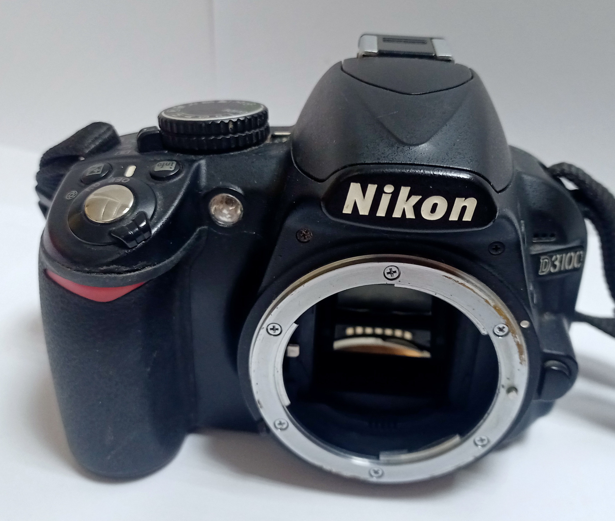 Фотоапарат Nikon D3100 1