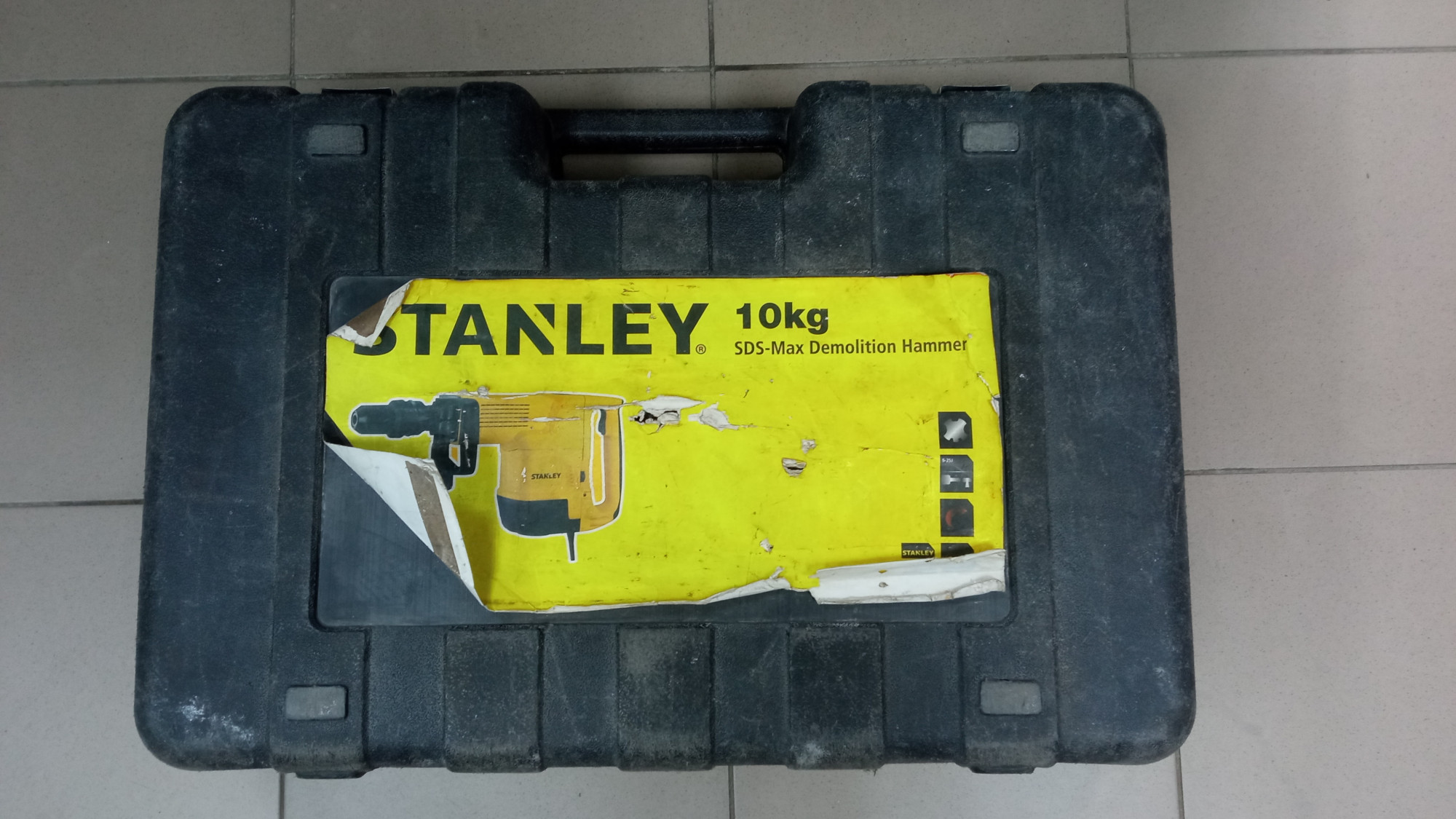 Відбійний молоток Stanley STHM10K 0