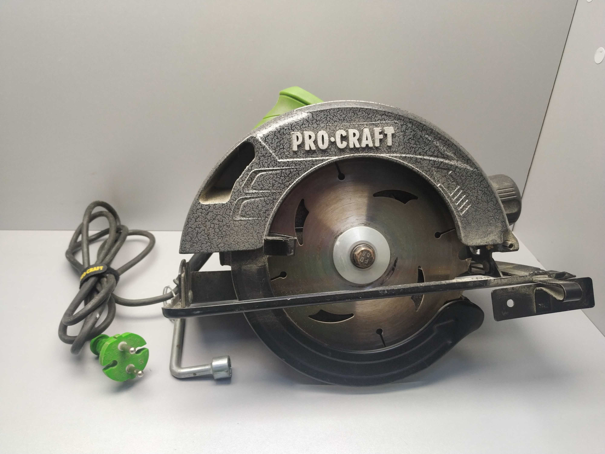Дисковая пила ProCraft KR-2300 1