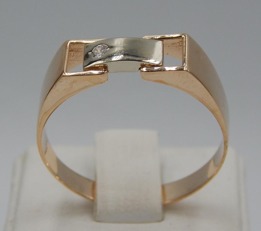 Перстень из красного и белого золота с цирконием (29220005) 1