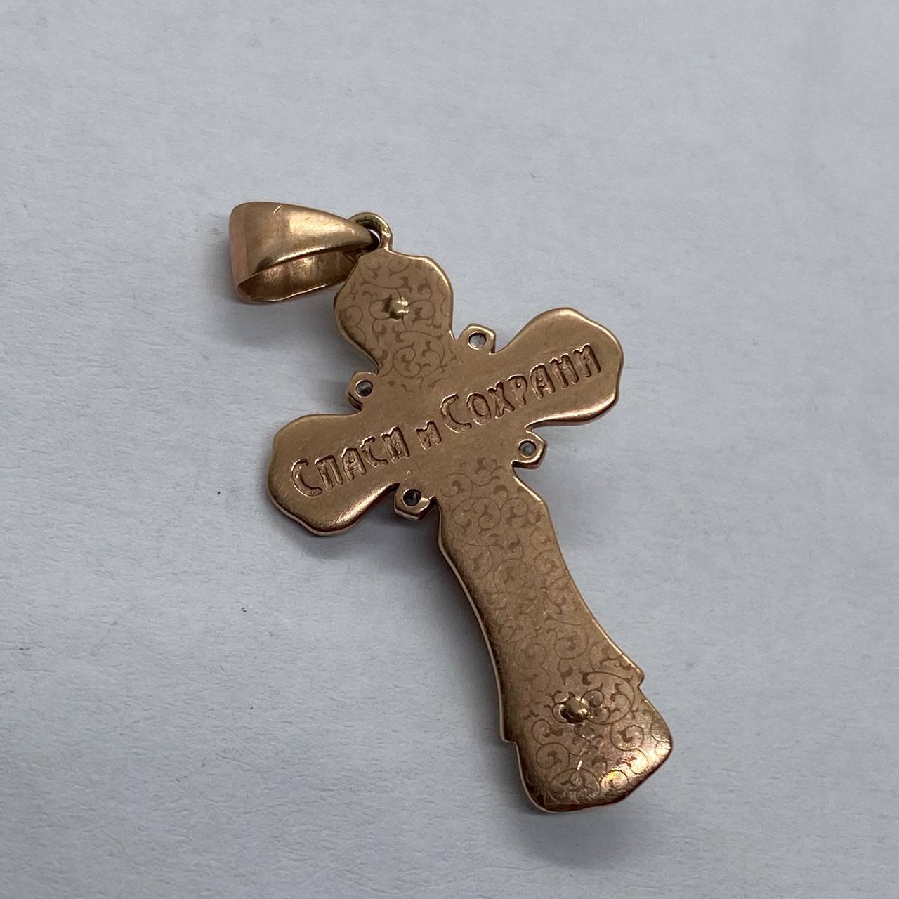 Підвіс-хрест із червоного та білого золота з емаллю та цирконієм (30420550) 3