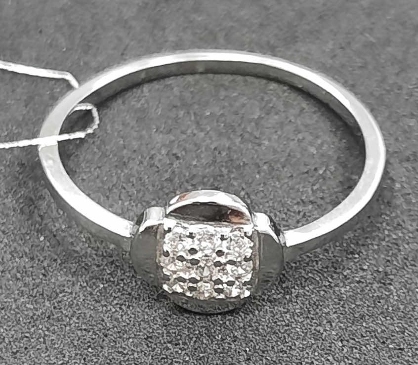 Серебряное кольцо с цирконием (31298527) 0