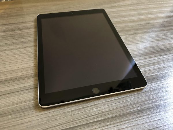 Планшет Apple iPad A1822 Wi-Fi 32GB 1