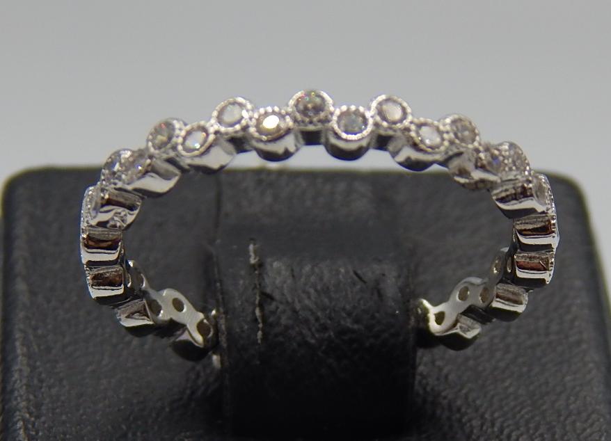 Серебряное кольцо с цирконием (31647355) 1