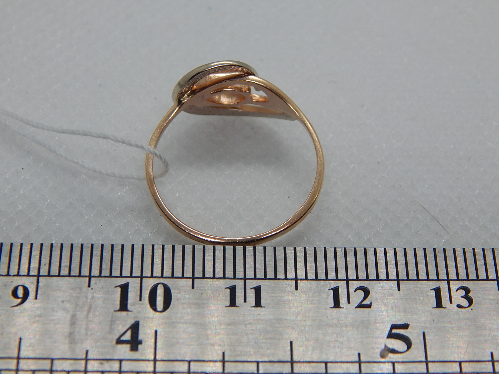 Кольцо из красного и белого золота с цирконием (32900403)  2