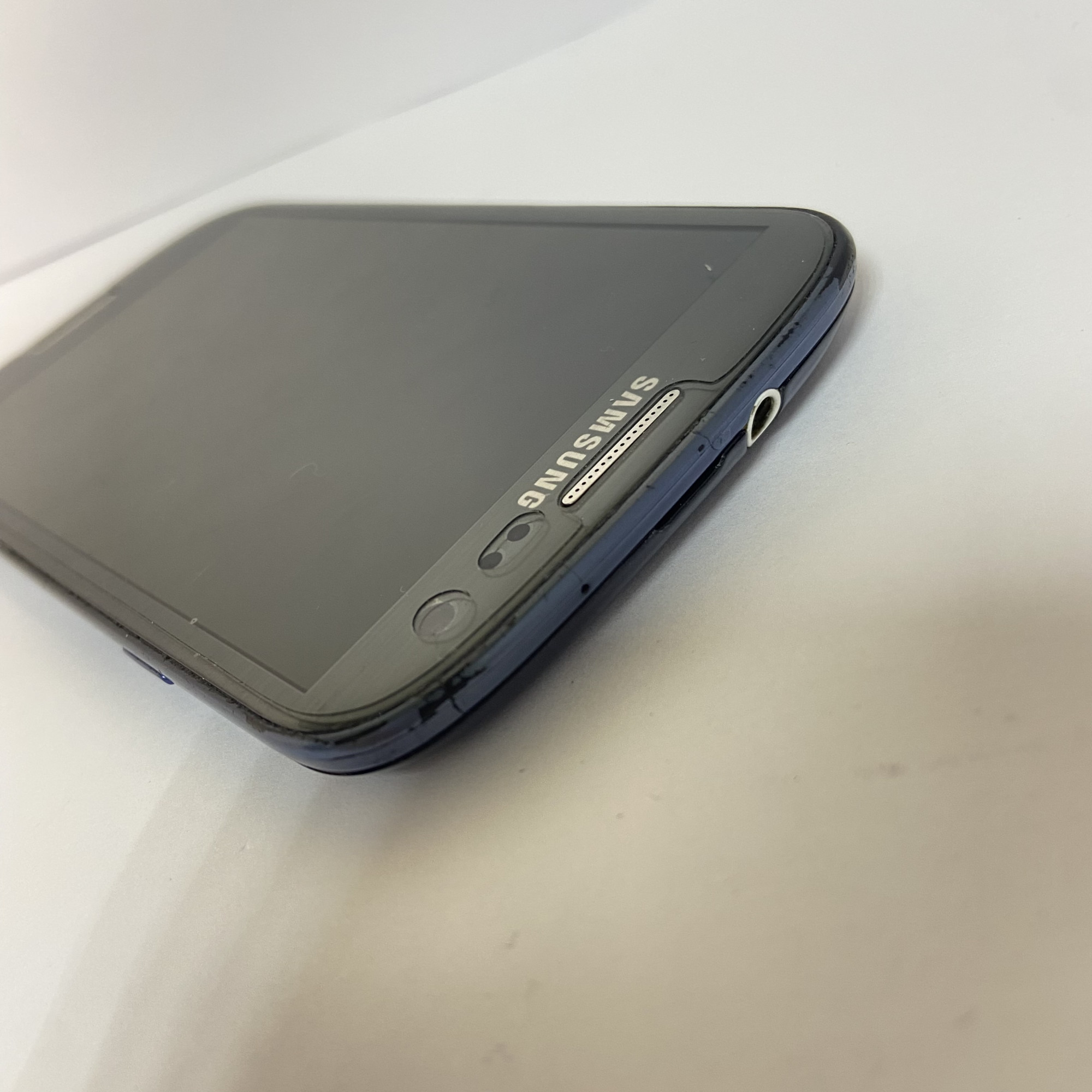 Телефон Samsung GT-I9300 4
