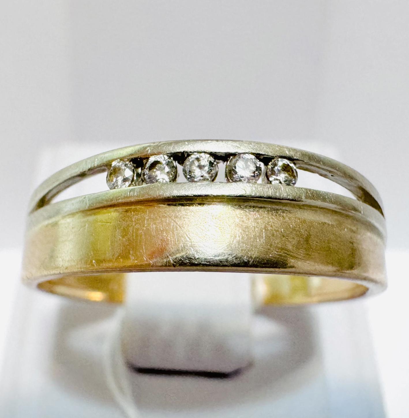 Кольцо из красного и белого золота с цирконием (33210304) 0