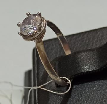 Серебряное кольцо с цирконием (30515087) 1