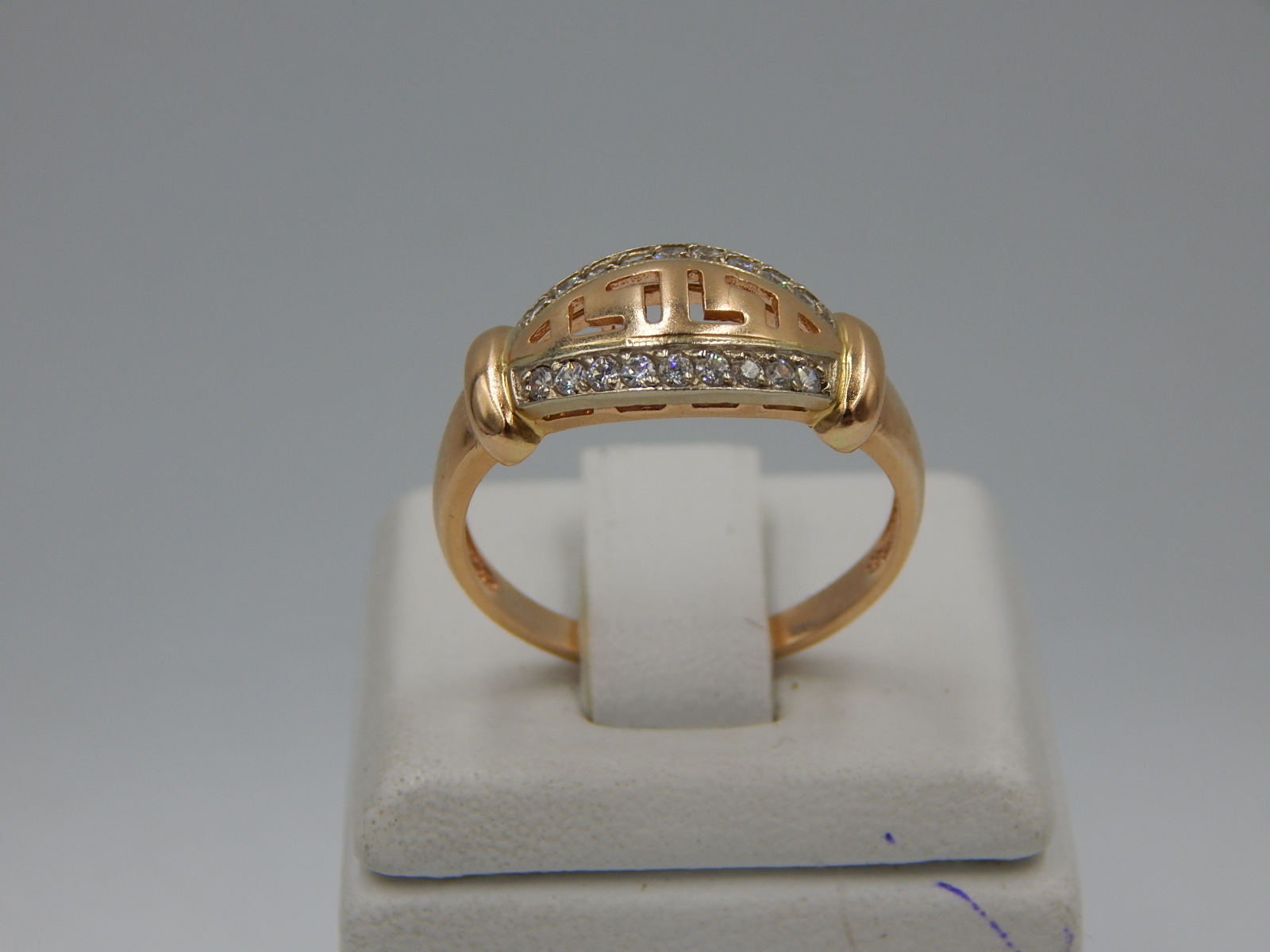 Кольцо из красного и белого золота с цирконием (33763180)  1
