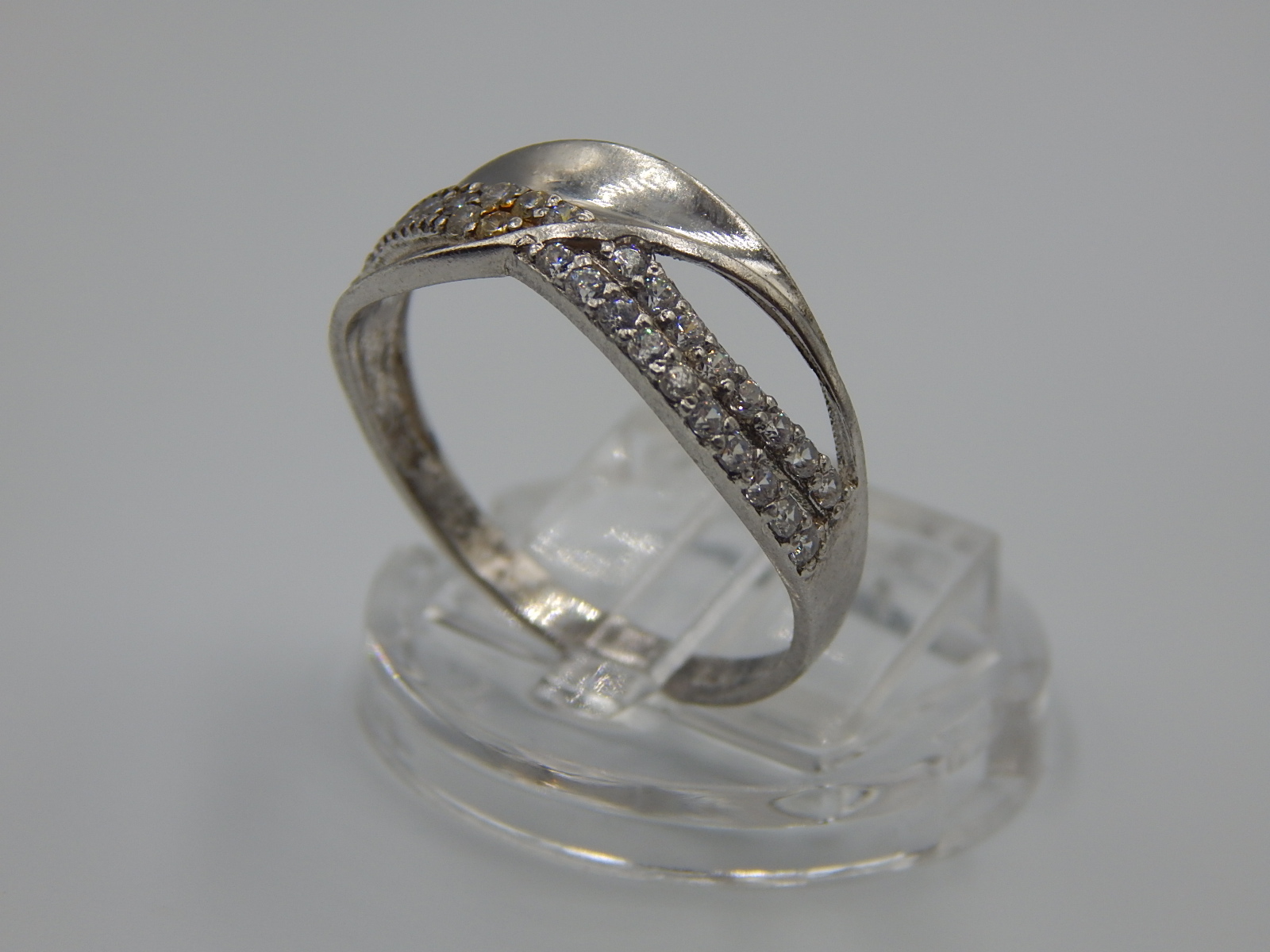 Серебряное кольцо с цирконием (33294925) 2
