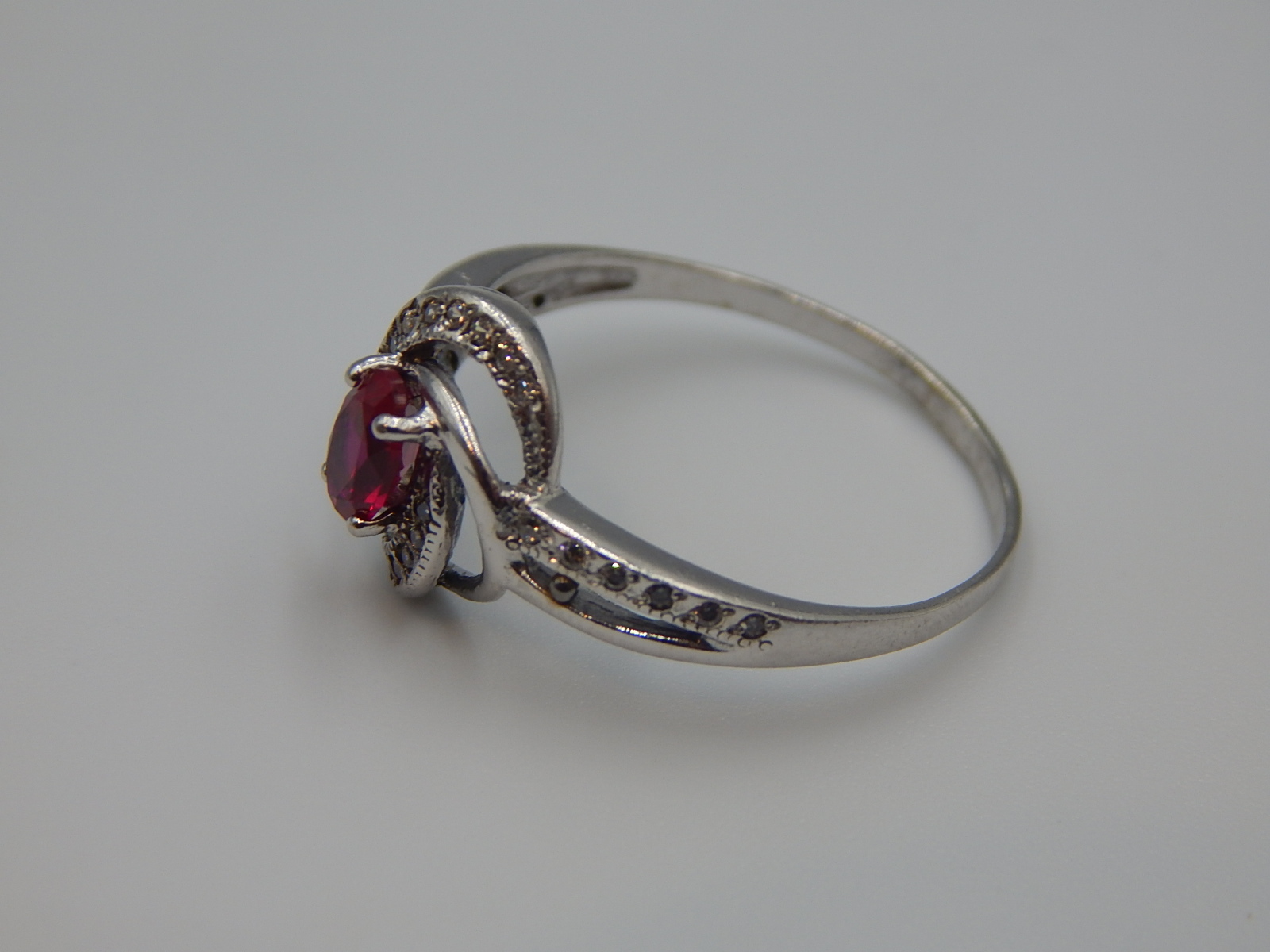 Серебряное кольцо с цирконием (33454709) 2