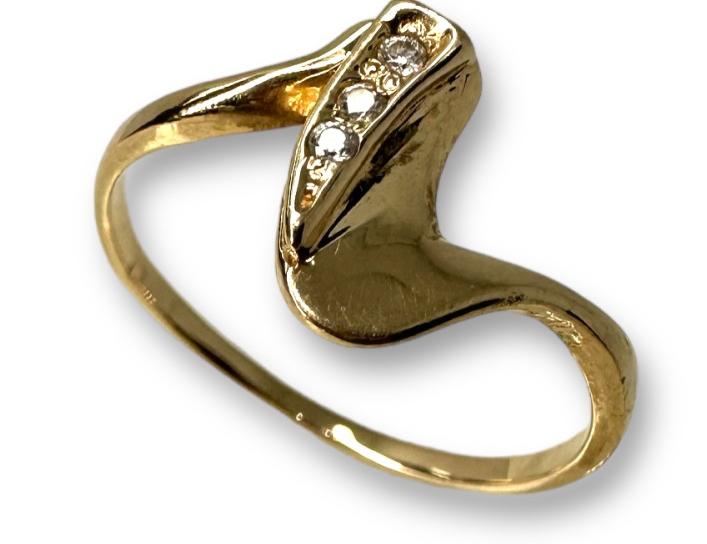 Кольцо из красного золота с цирконием (30634111) 0