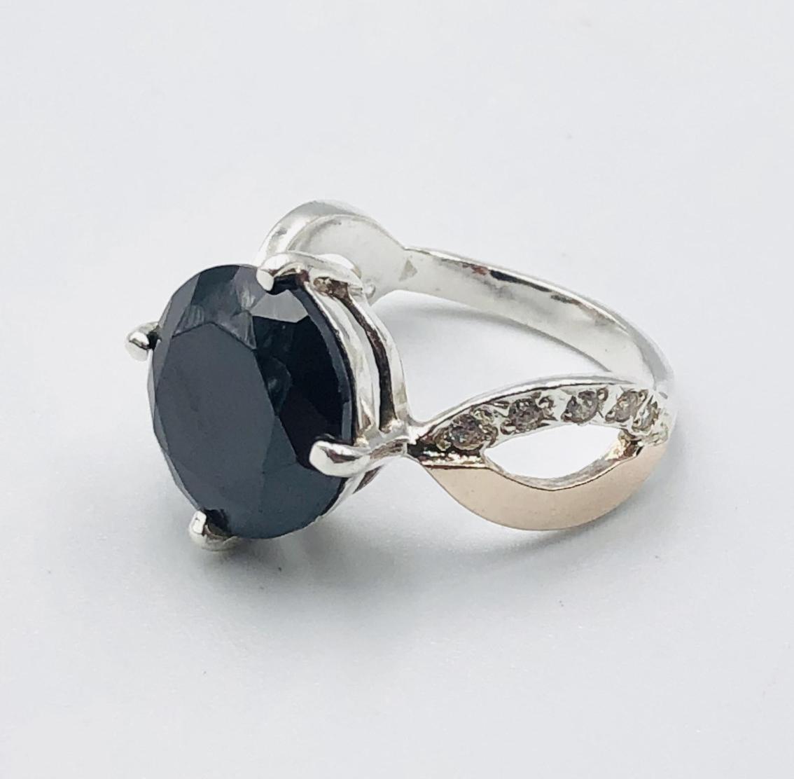 Серебряное кольцо с позолотой и цирконием (33895264) 1