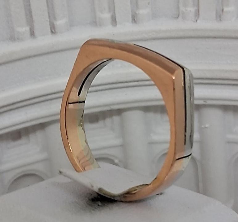 Перстень из красного и белого золота с бриллиантом (-ми) (33572296) 2