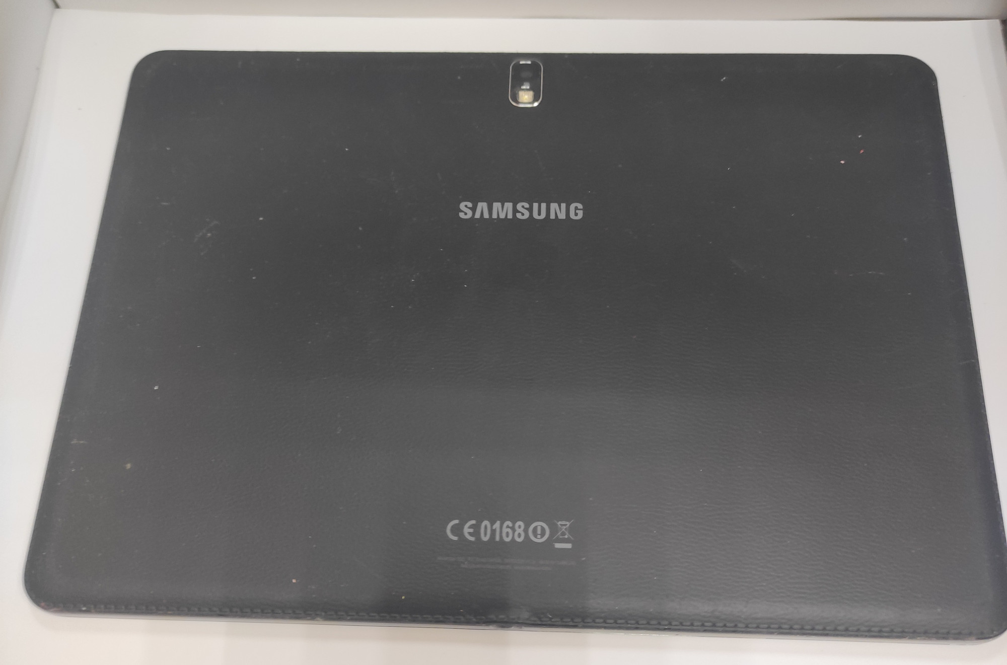 Планшет Samsung Galaxy Tab Pro SM-T525 16Gb 1