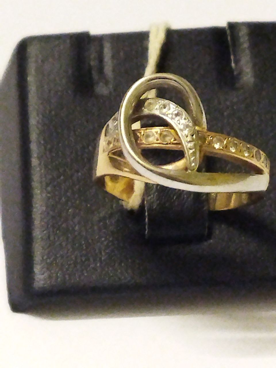 Кольцо из красного и белого золота с цирконием (32374714)  0