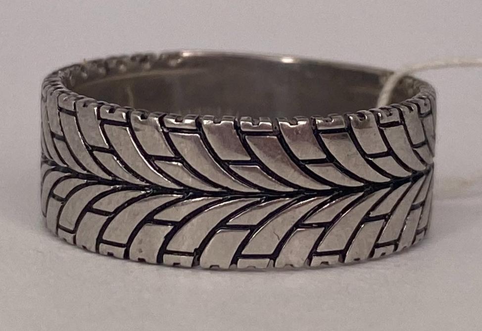 Серебряное кольцо с эмалью (31984189) 1