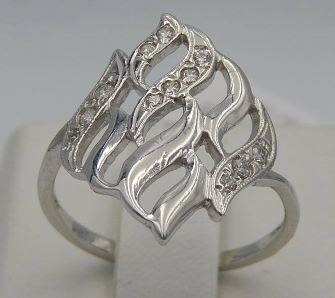 Серебряное кольцо с цирконием (30509917) 0