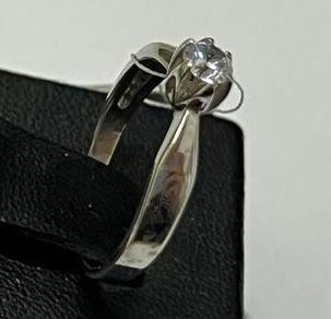 Серебряное кольцо с цирконием (30424753) 1