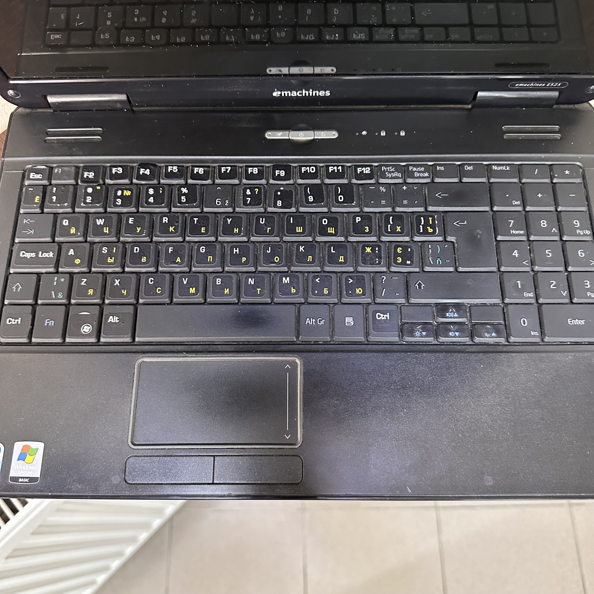 Ноутбук eMachines E525 (Intel Celeron T1600/2Gb/HDD160Gb) (33142021) 3
