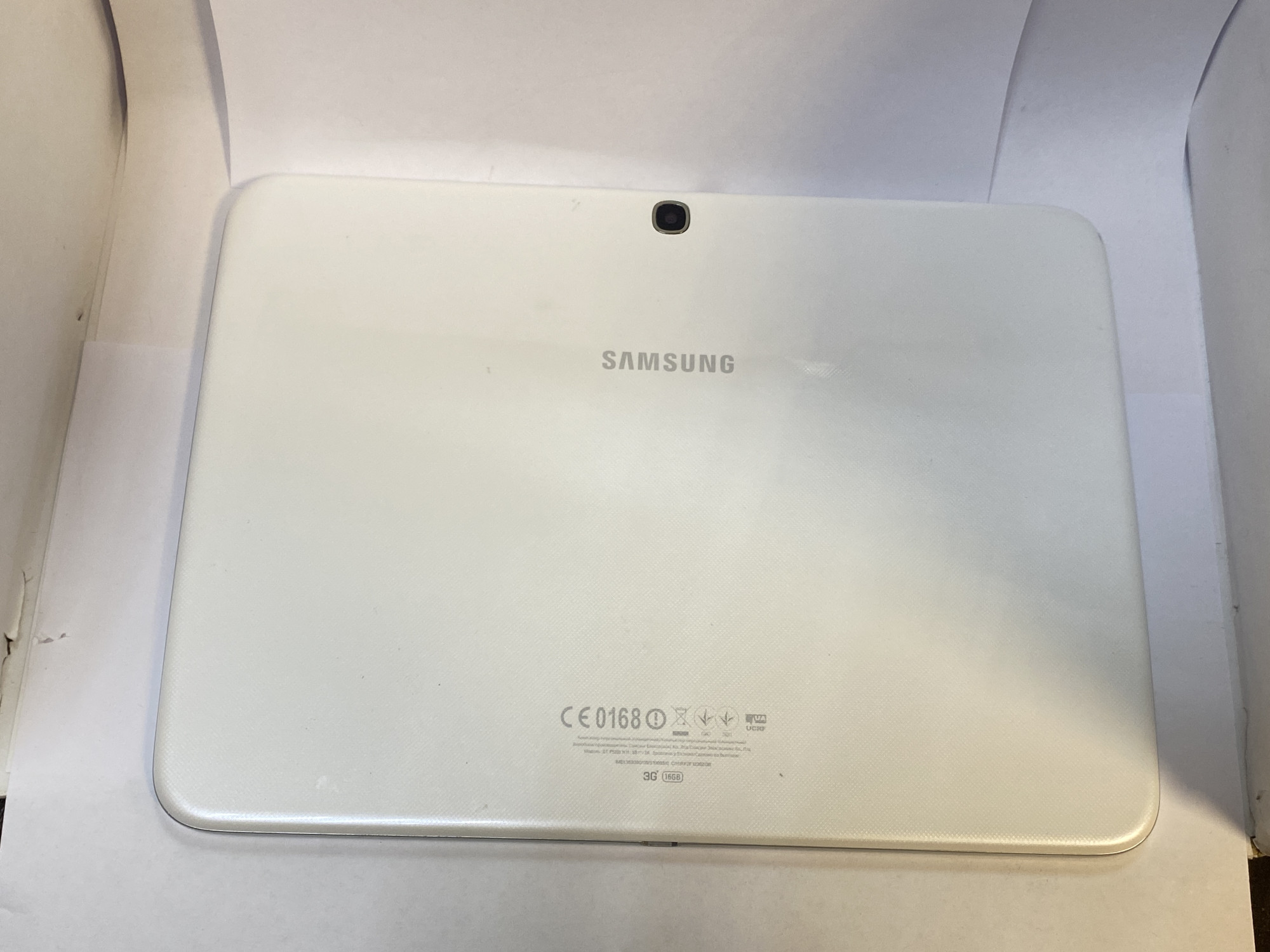 Планшет Samsung Galaxy Tab 3 GT-P5200 10.1 3G 16Gb 5