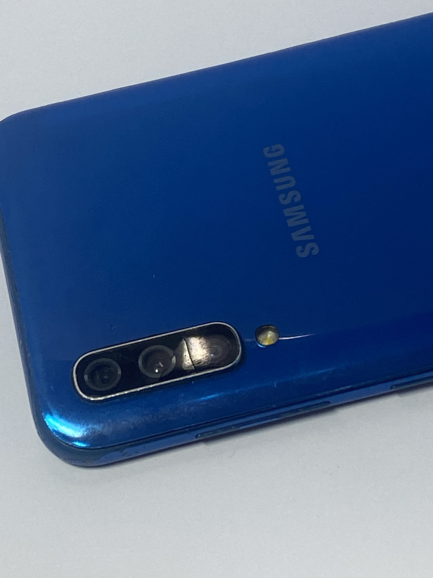 Samsung Galaxy A50 (SM-A505FM) 6/128GB 5