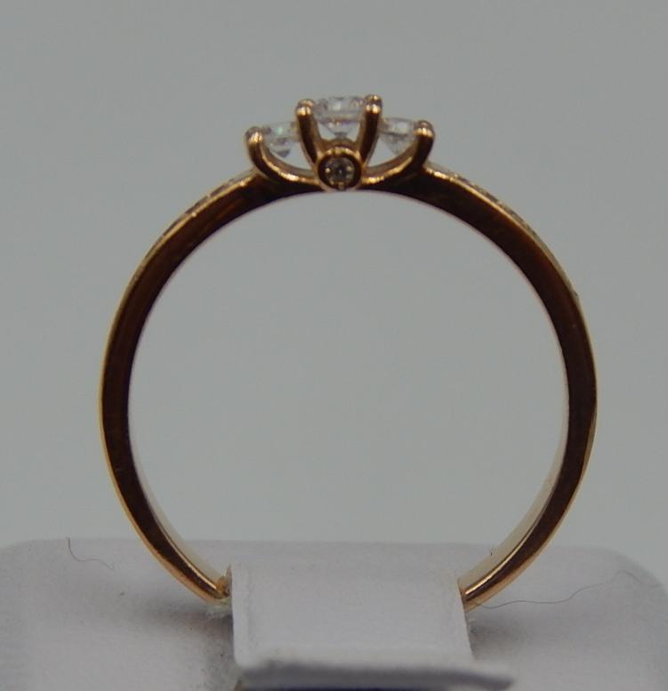 Кольцо из красного золота с цирконием (31491412)  3