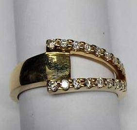 Кольцо из красного золота с бриллиантом (-ми) (27417476) 0